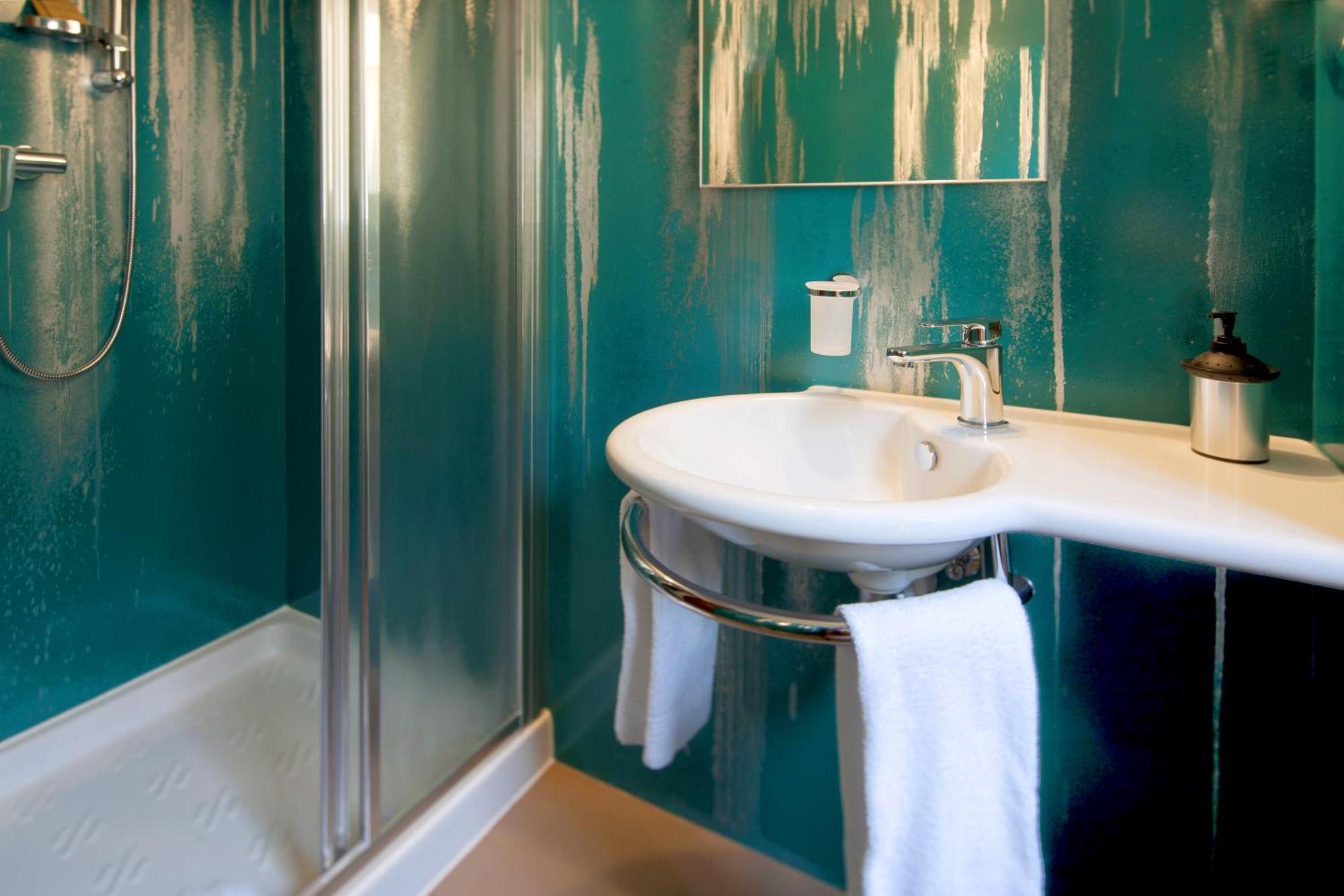 Hotel America Локарно Стая снимка
