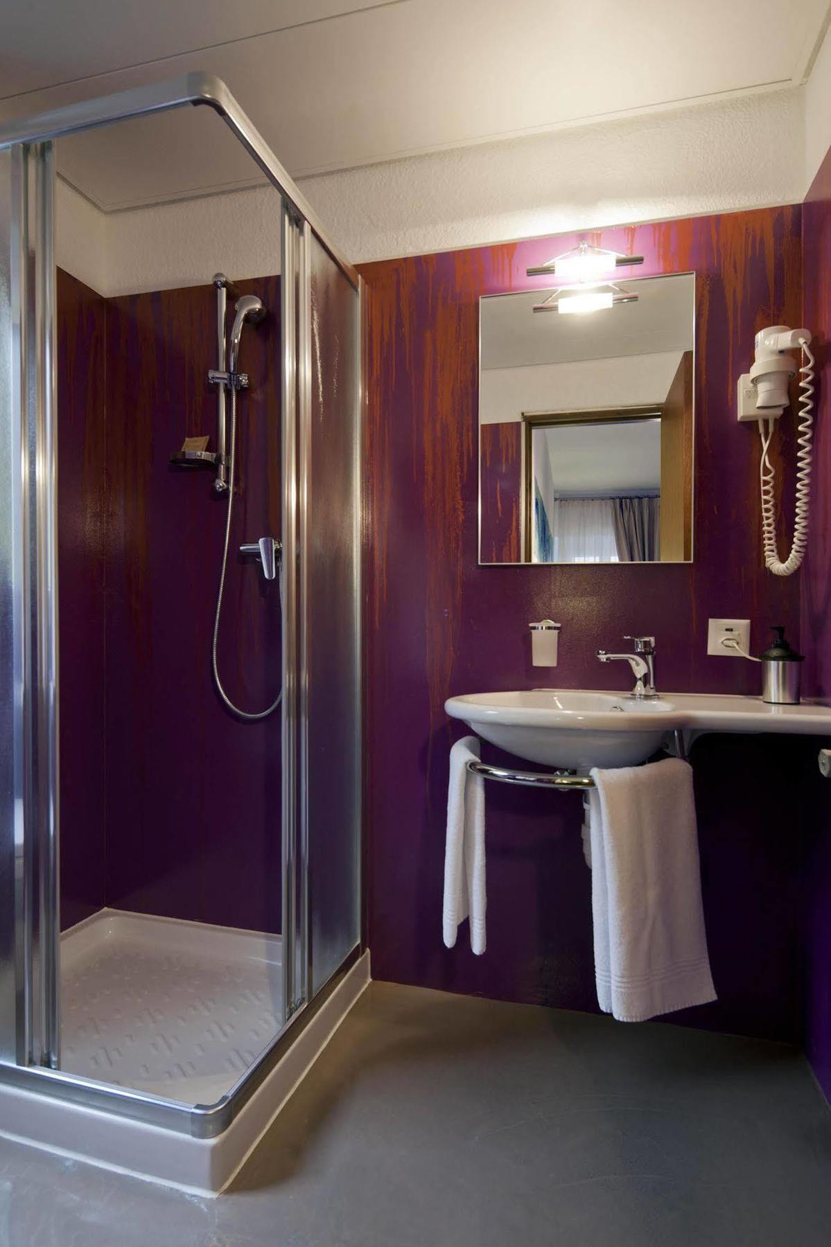 Hotel America Локарно Екстериор снимка