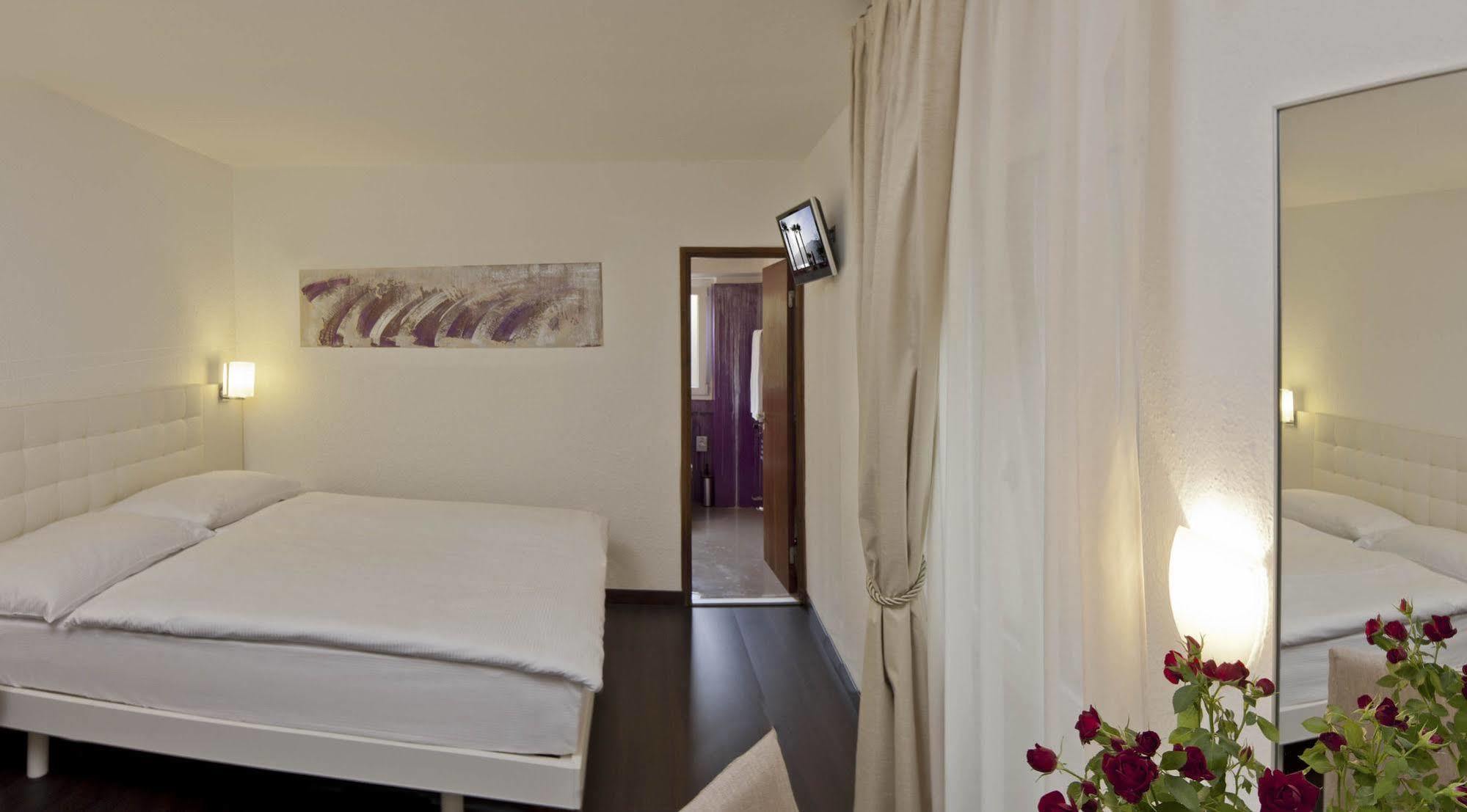 Hotel America Локарно Екстериор снимка